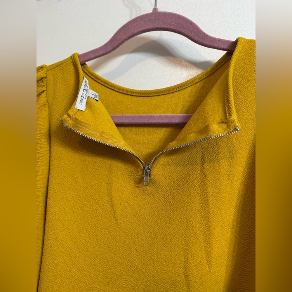 Green Envelope Los Angeles Top S - Picture 4 of 8